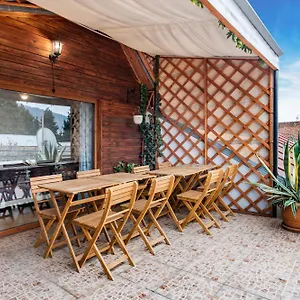 https://your-home-old-tbilisi.alltbilisihotels.com